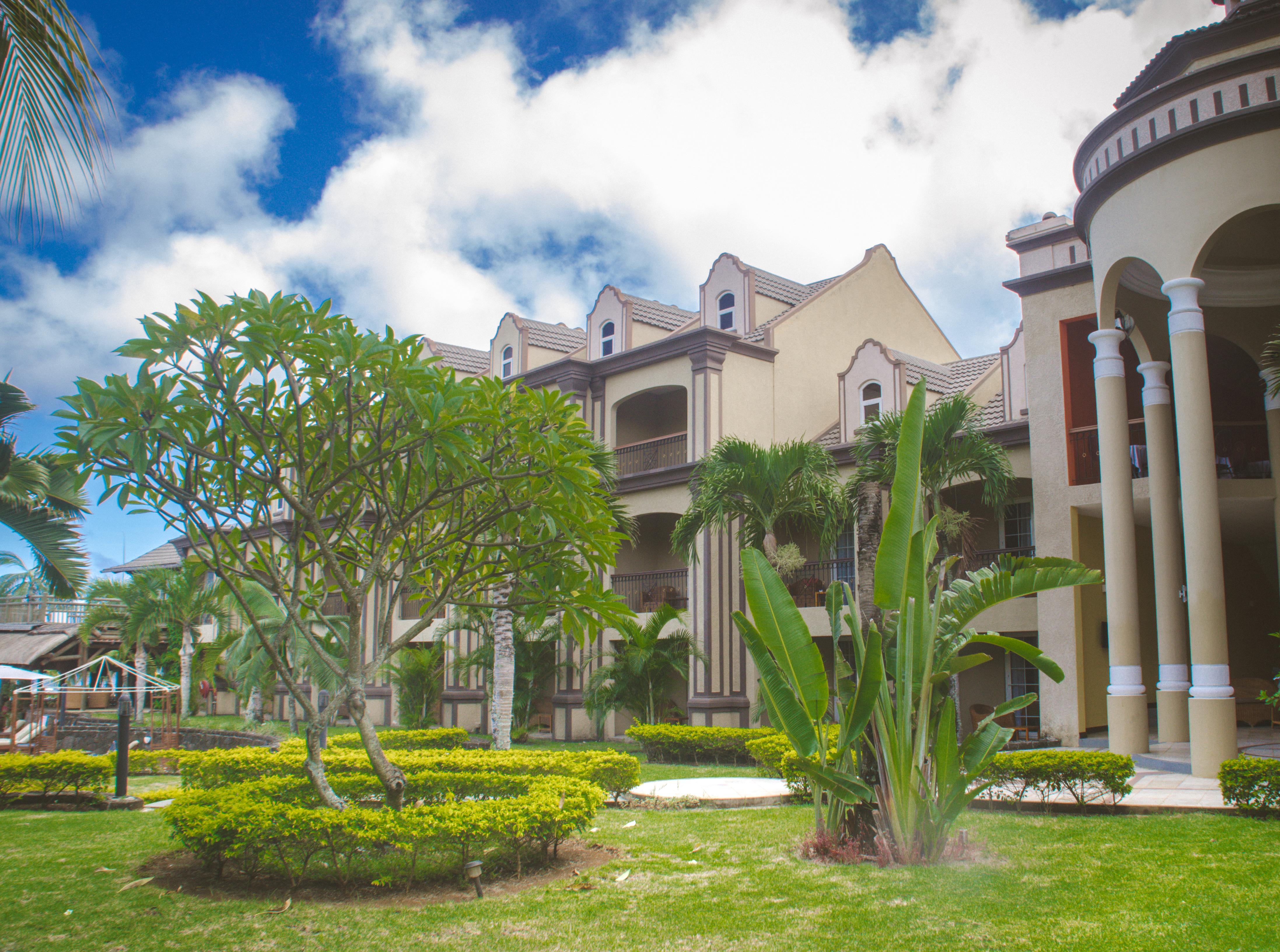 Sunset Reef Resort & Spa Pointe aux Piments Exteriör bild