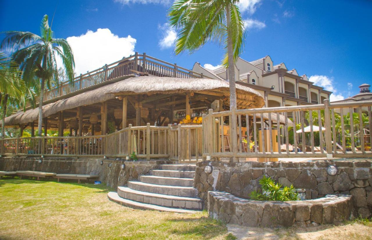 Sunset Reef Resort & Spa Pointe aux Piments Exteriör bild